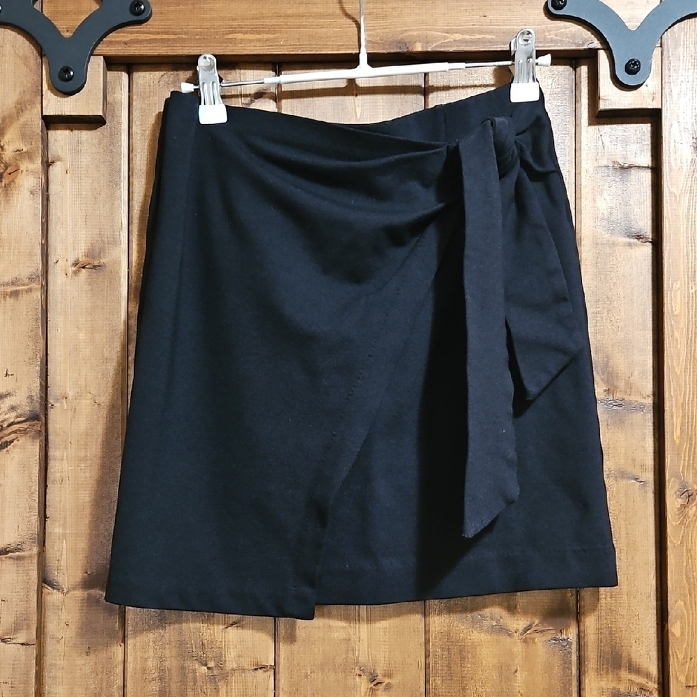 Dynamite Black Mini Skirt Faux Wrap Rayon Blend Size Small